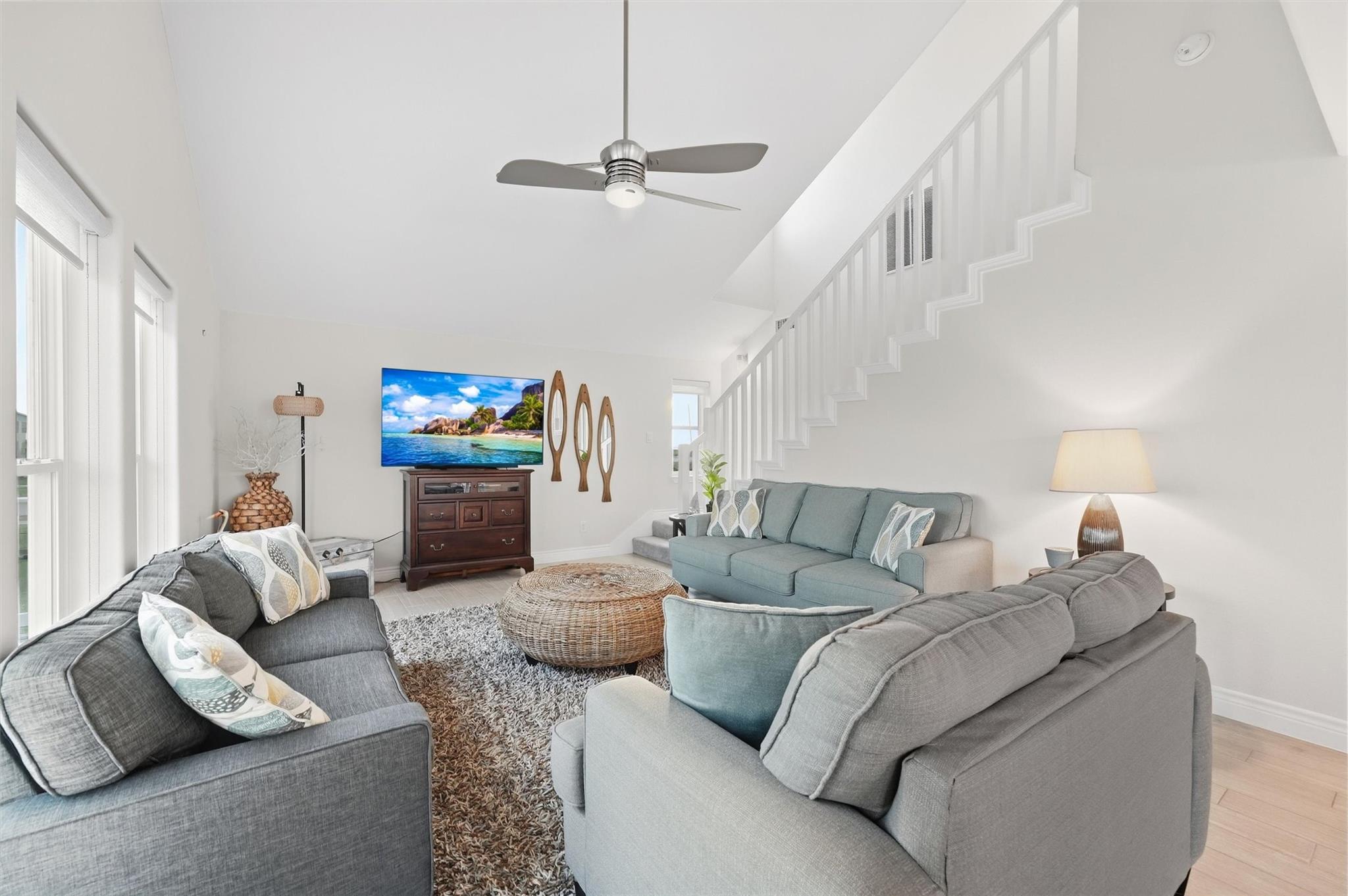 25246 Intrepid Lane