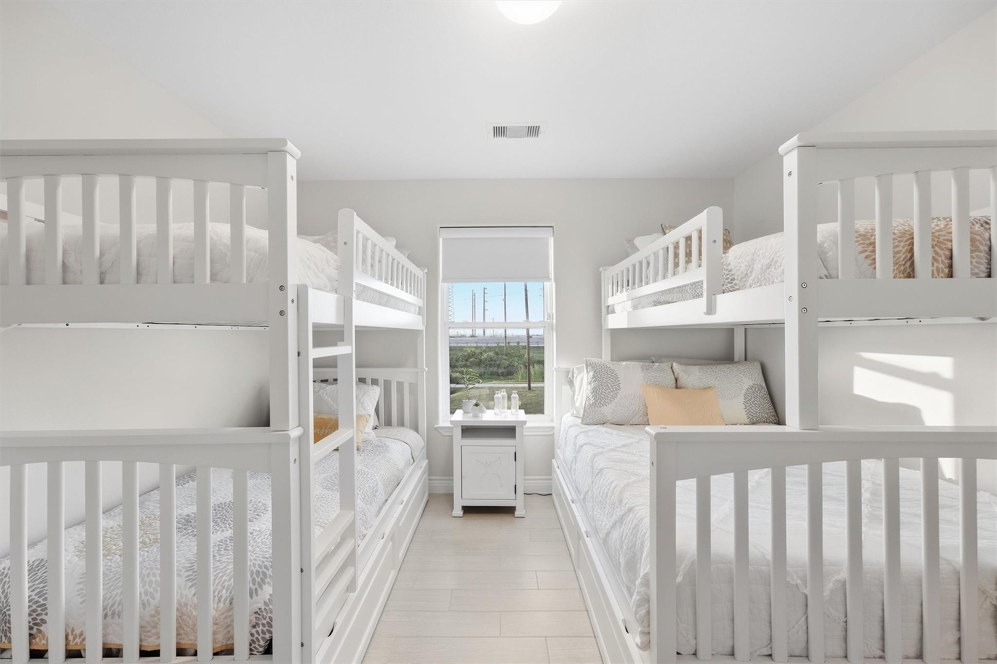 25246 Intrepid Lane
