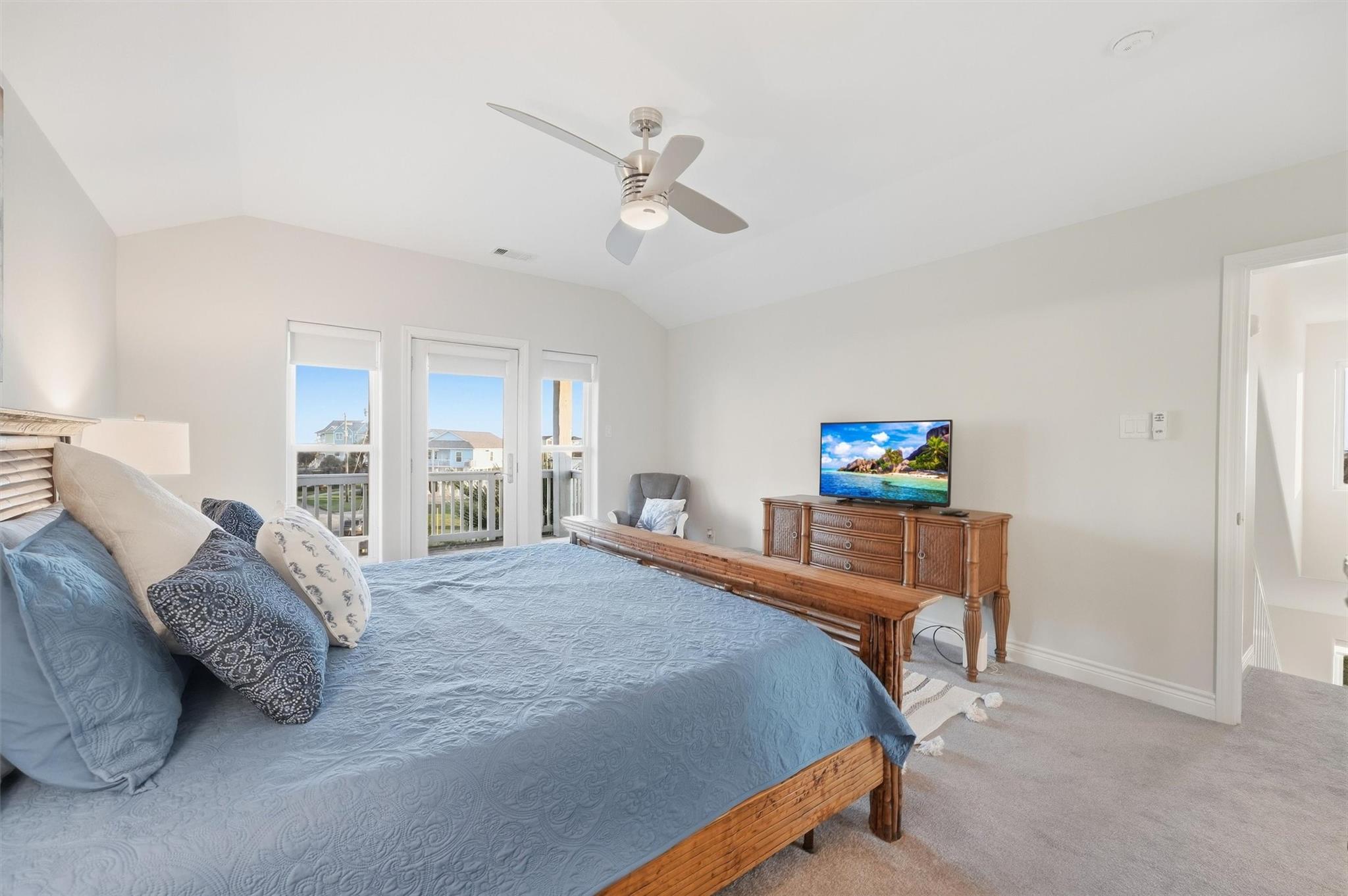 25246 Intrepid Lane