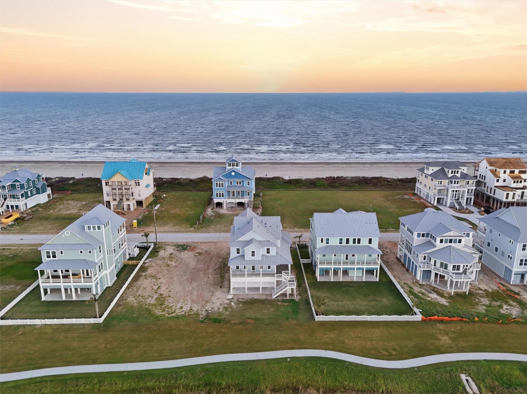 11350 Beachside Drive