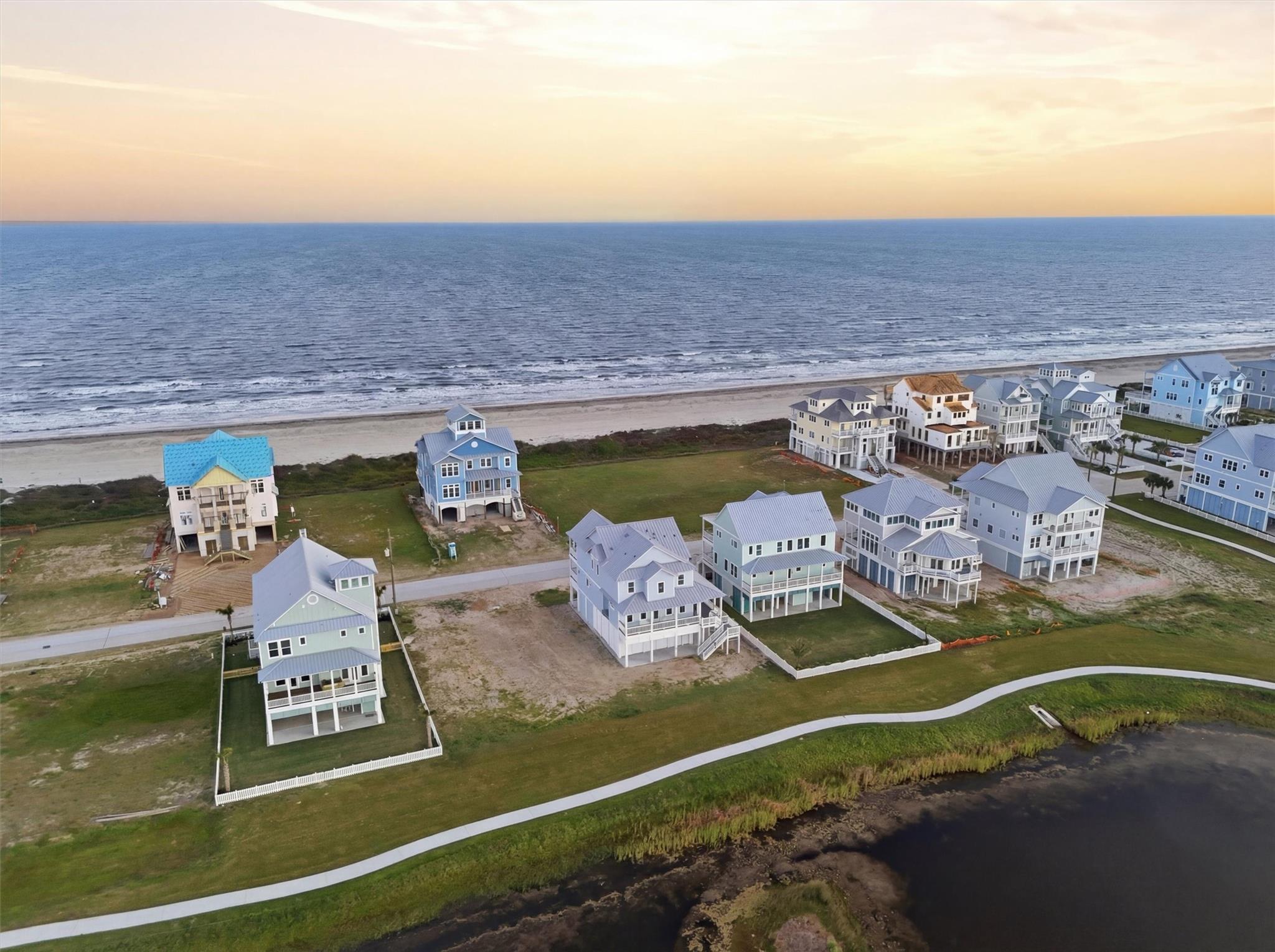 11350 Beachside Drive