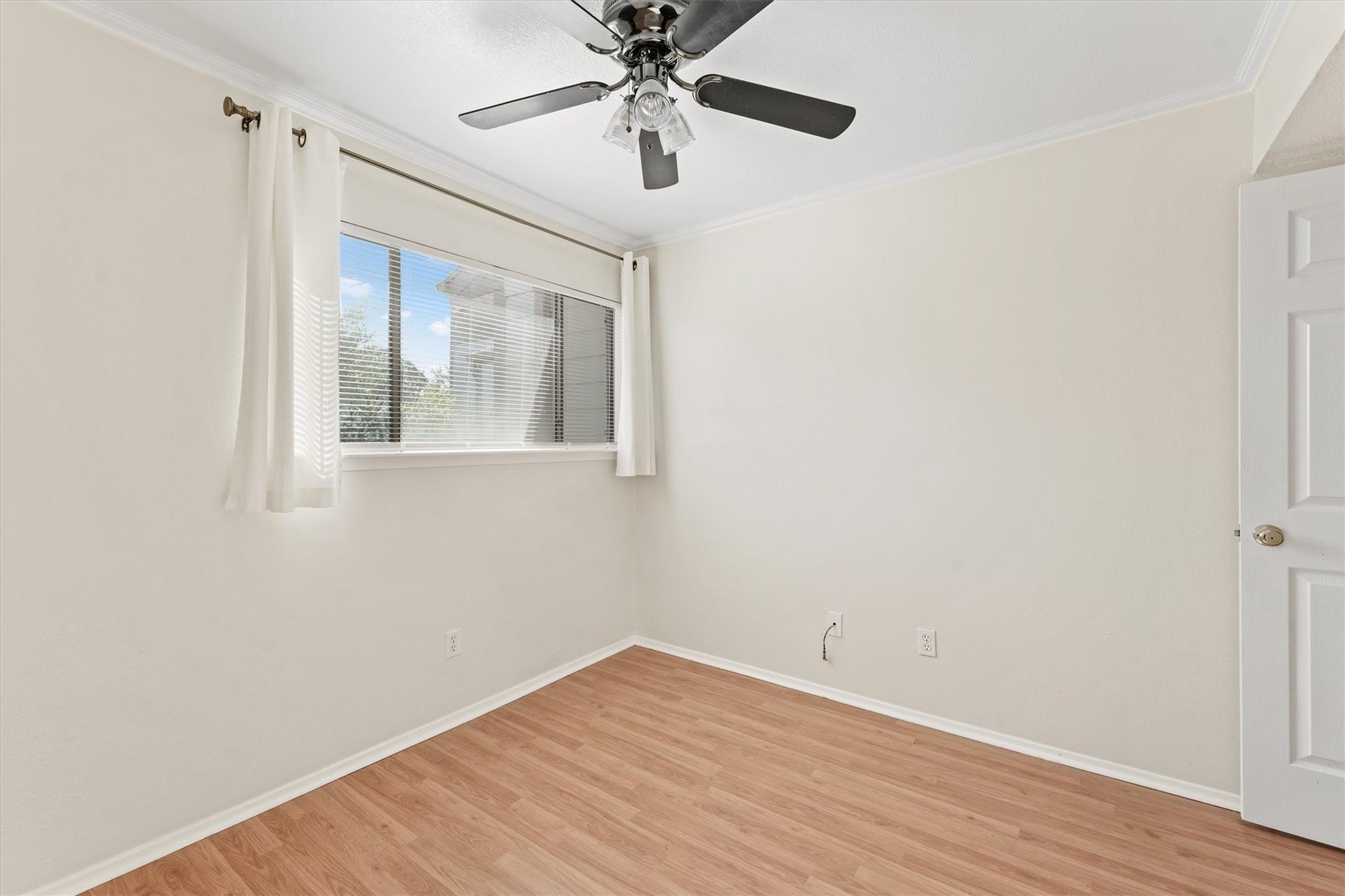 7144 N Holiday Drive