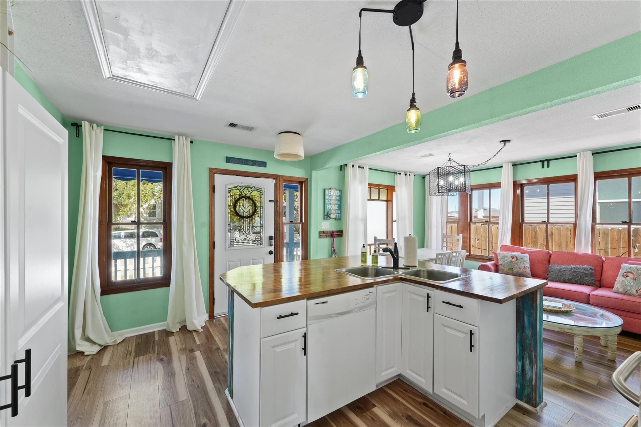 2907 Avenue M 1/2