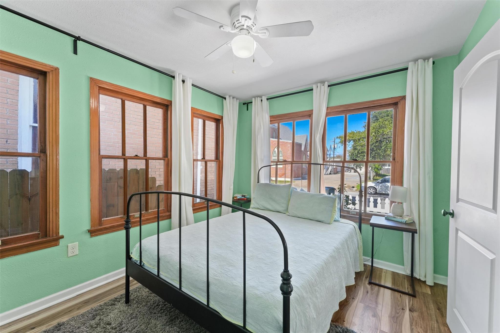 2907 Avenue M 1/2