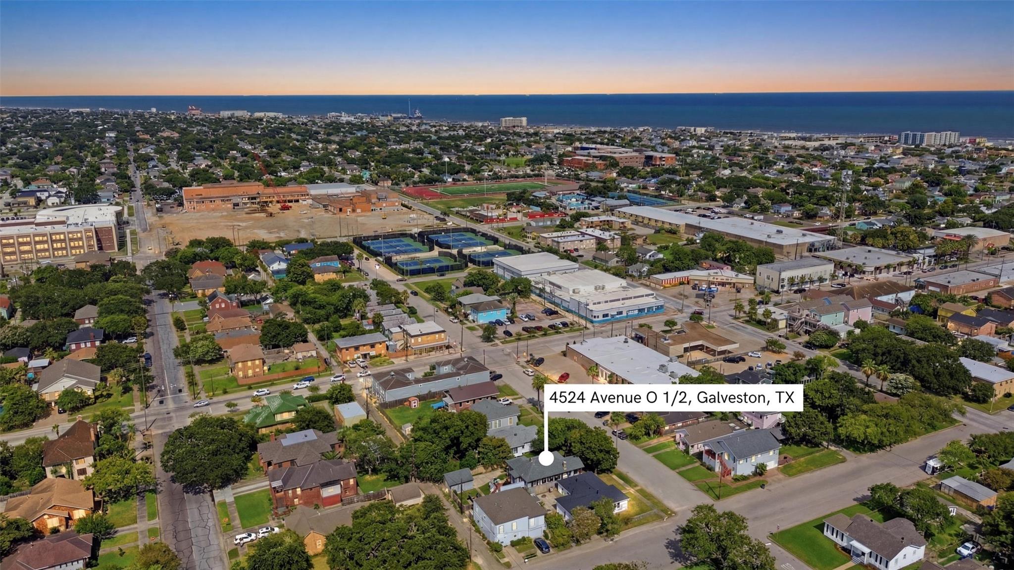 4524 Avenue O 1/2