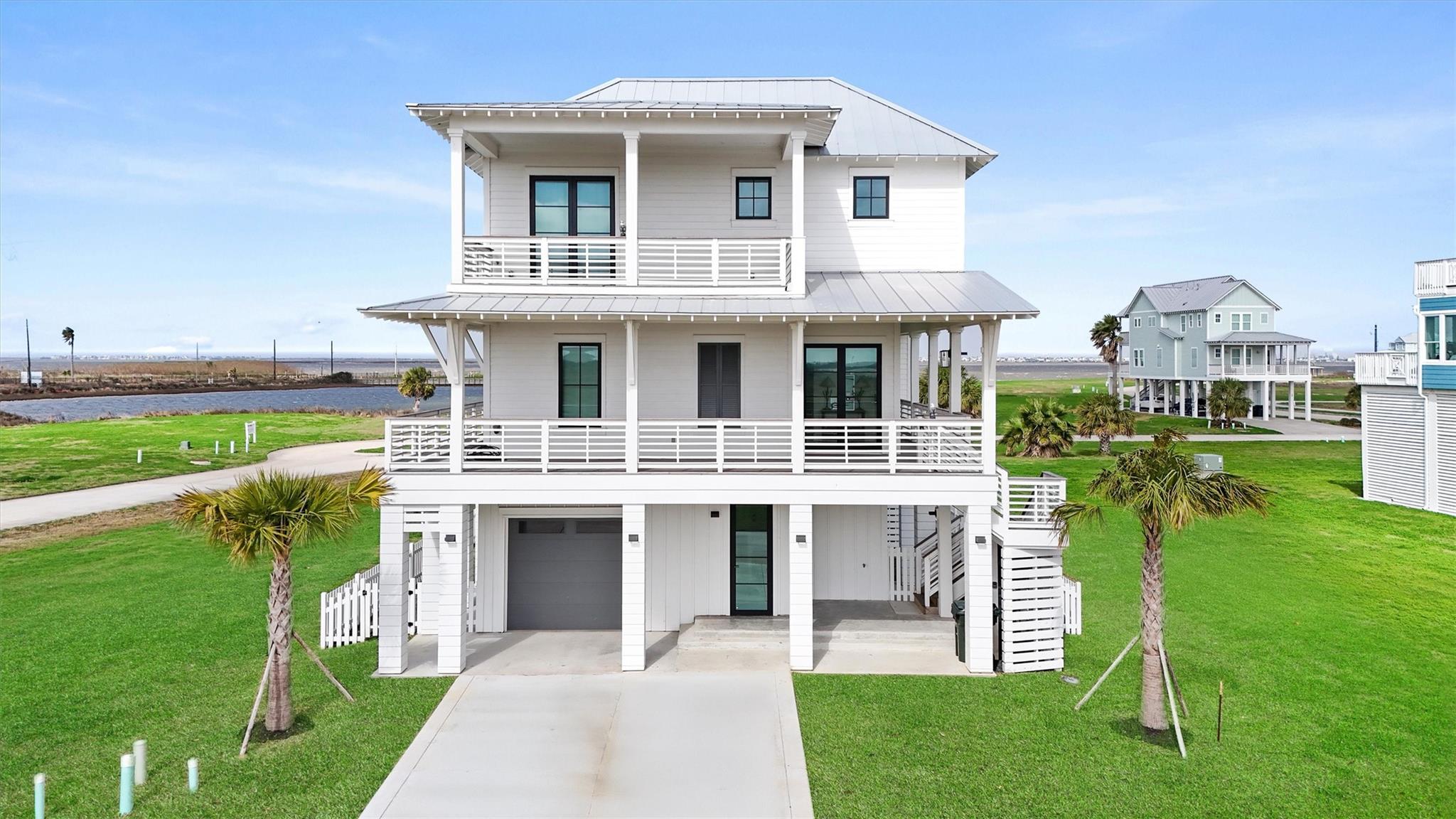 10818 Sweetwater Cove Boulevard