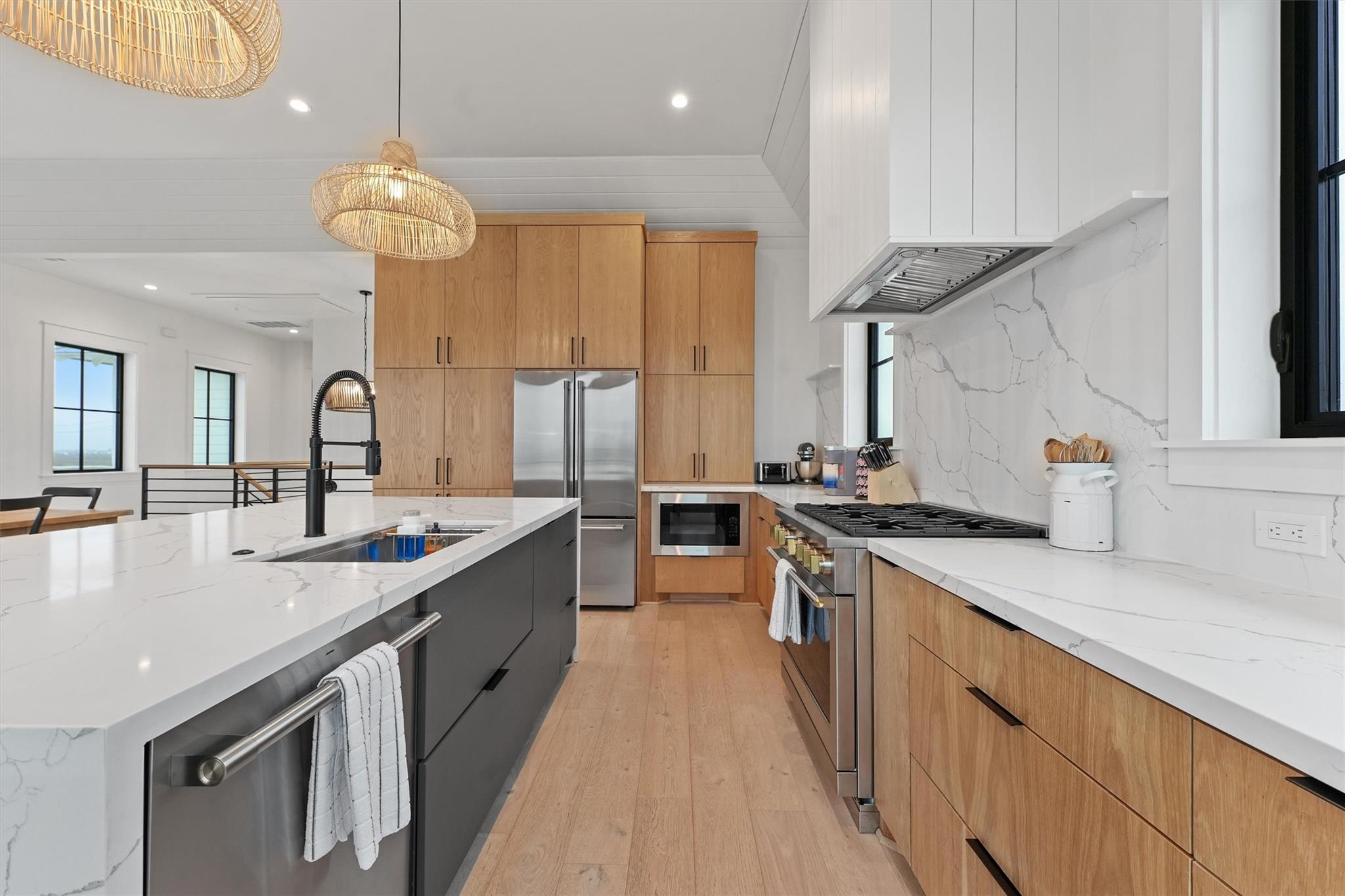 10818 Sweetwater Cove Boulevard