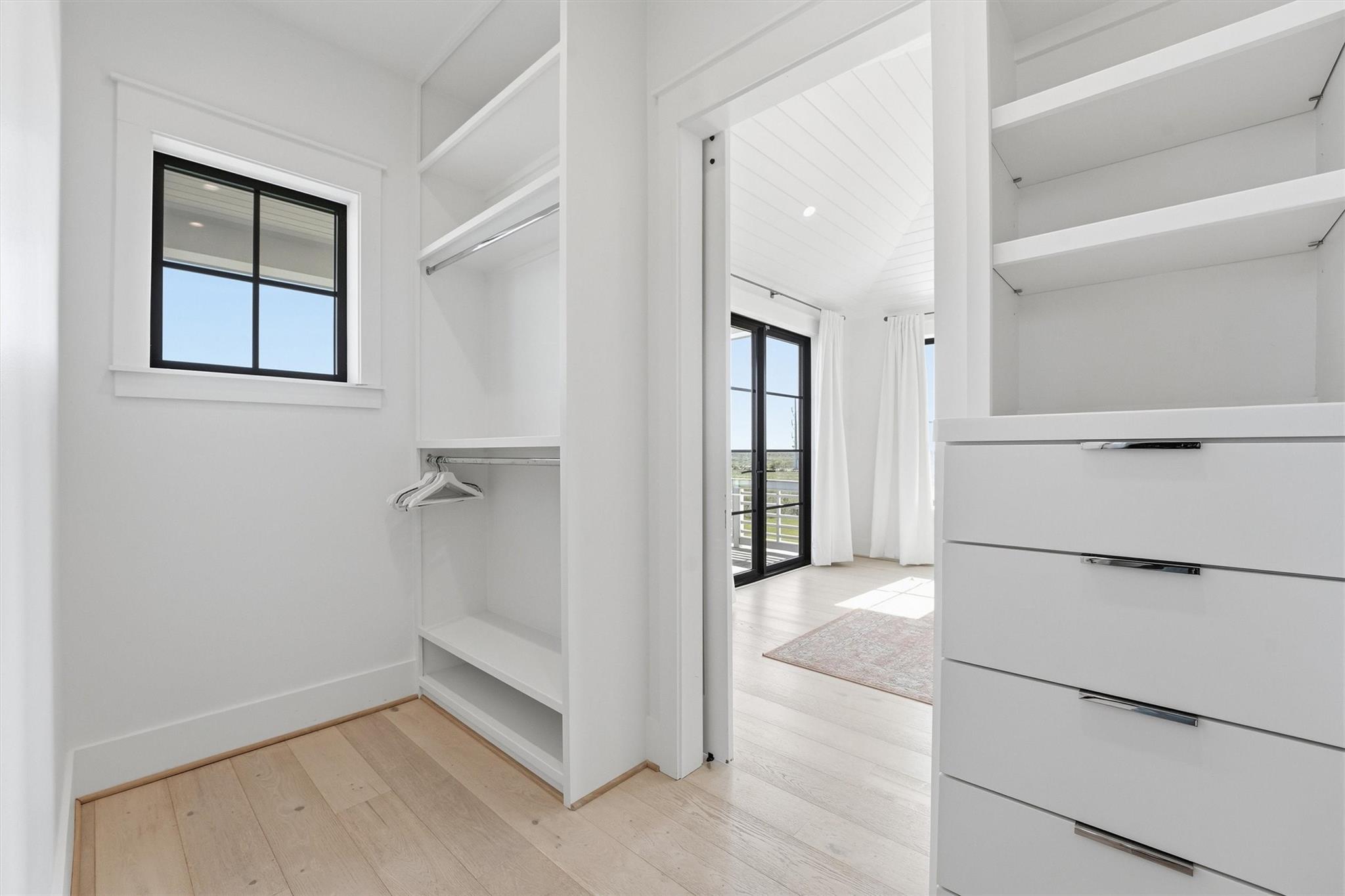 10818 Sweetwater Cove Boulevard