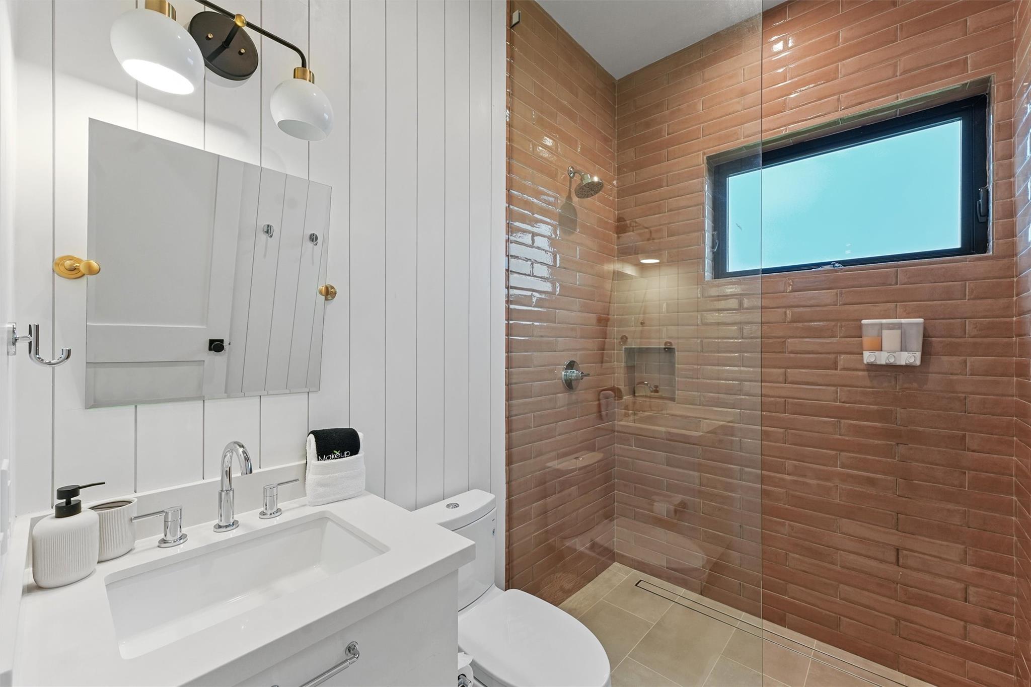 10818 Sweetwater Cove Boulevard