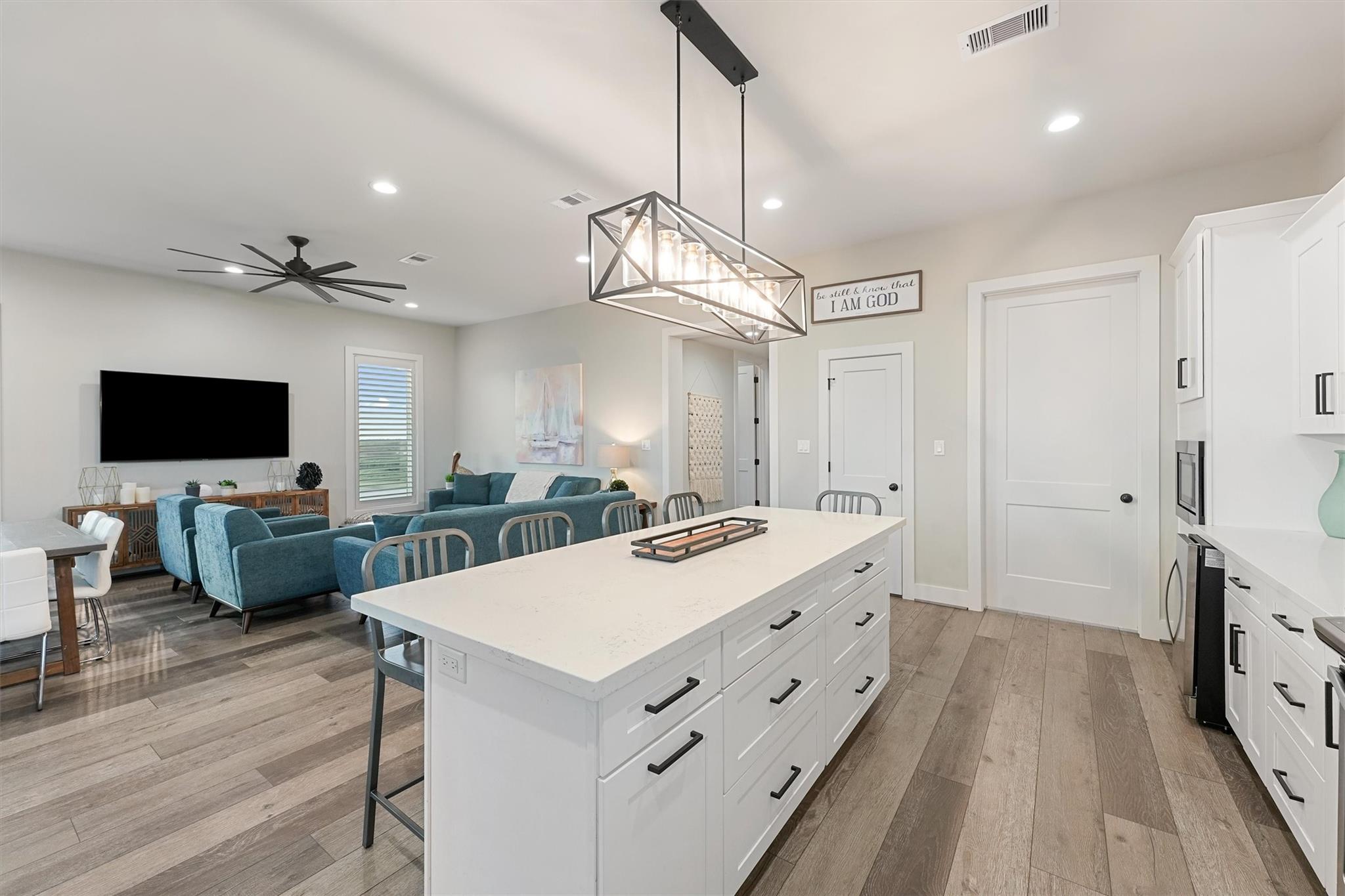 402 Seagrass