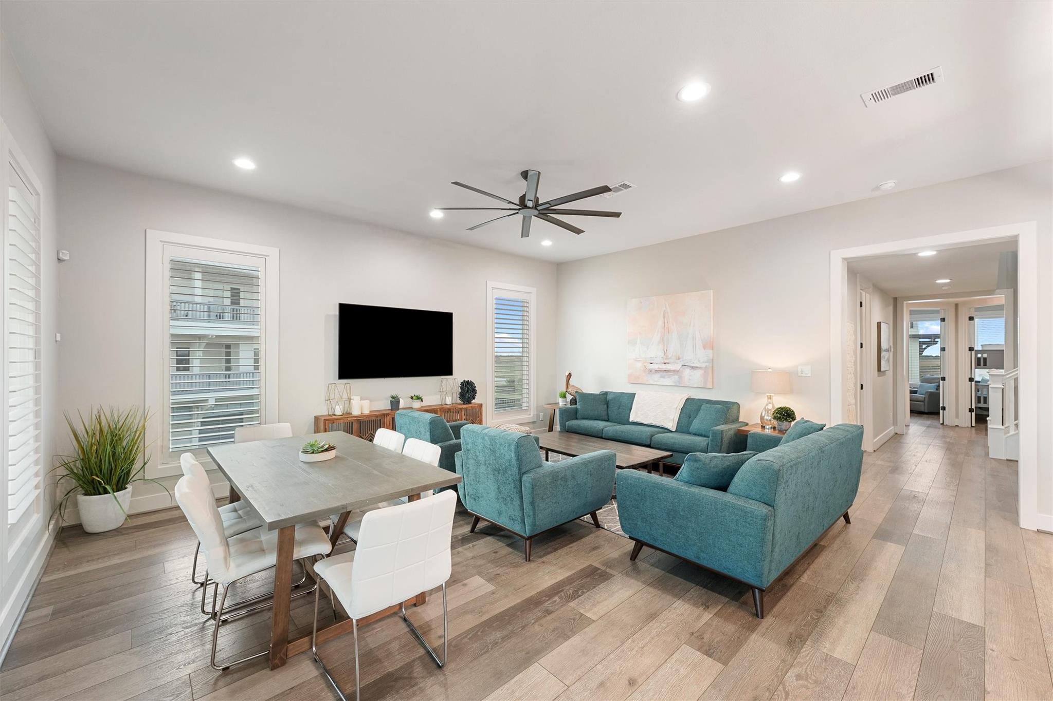 402 Seagrass