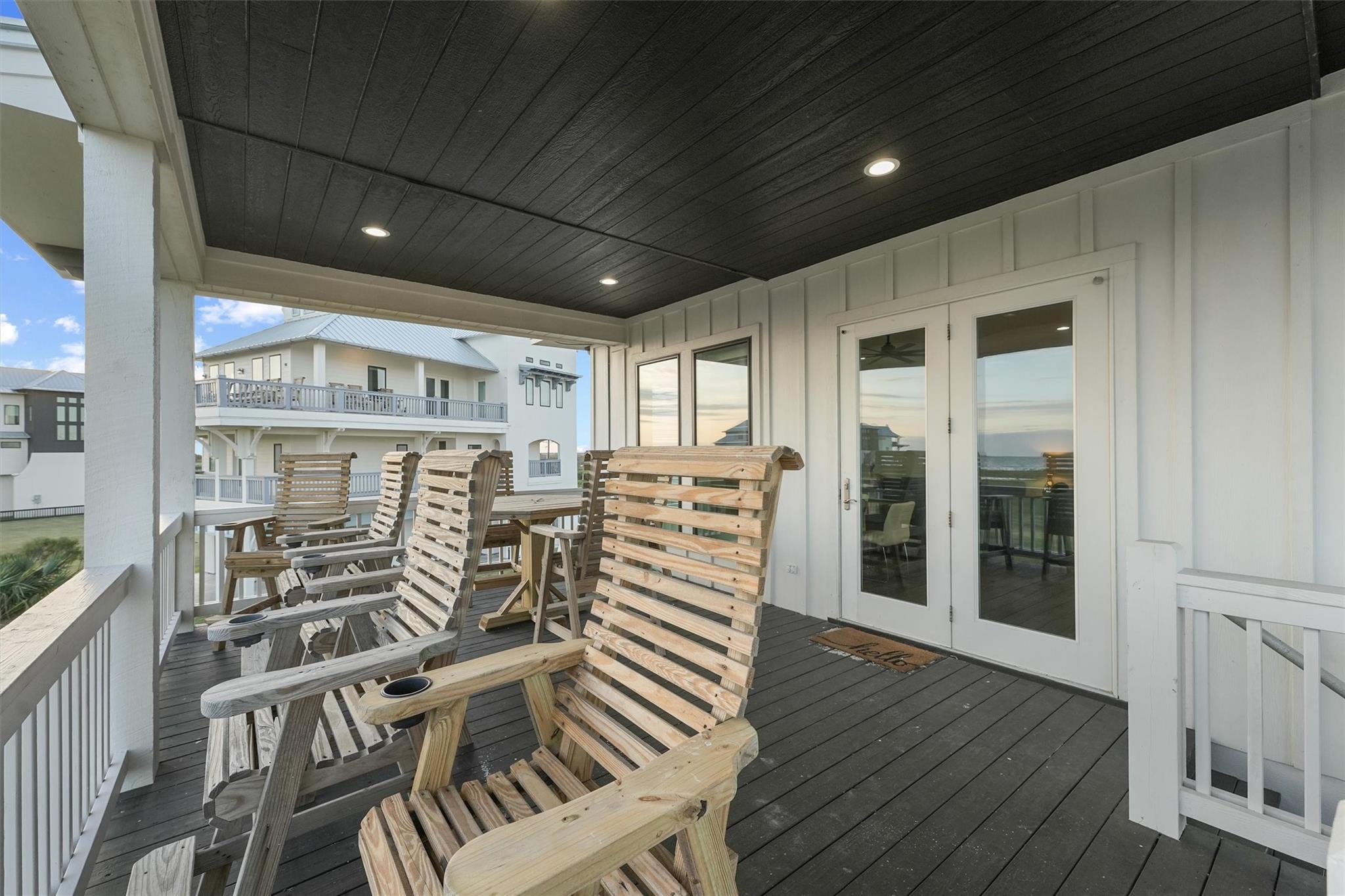 402 Seagrass