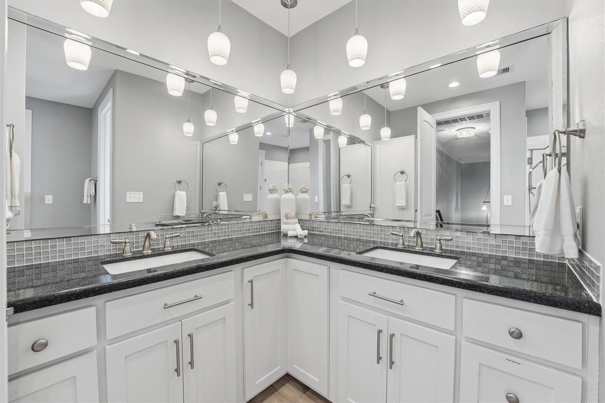 4106 Silver Reef