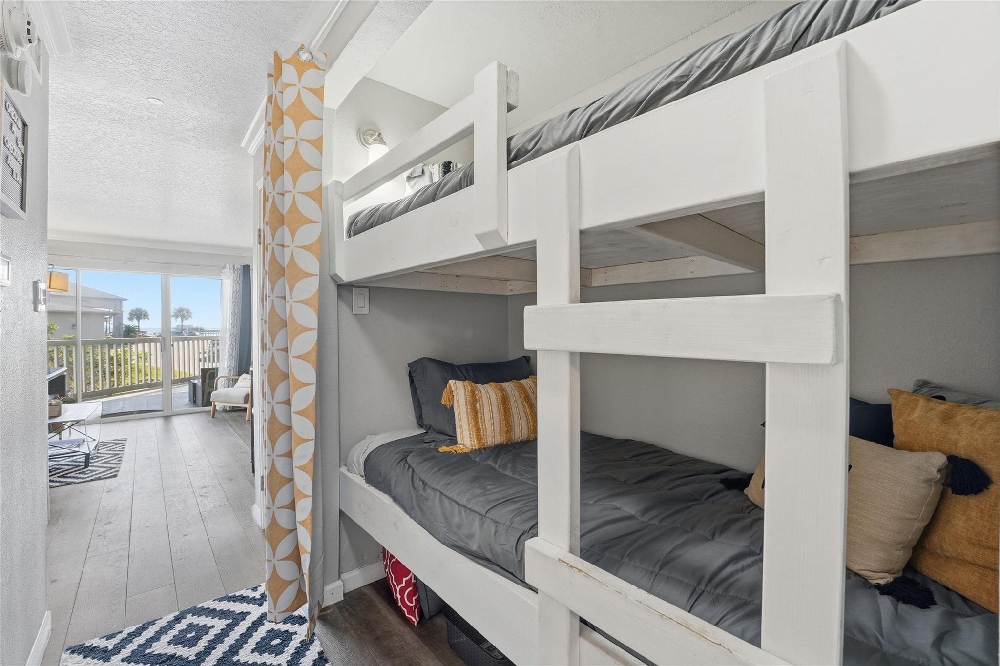 6300 Seawall Boulevard # 3118