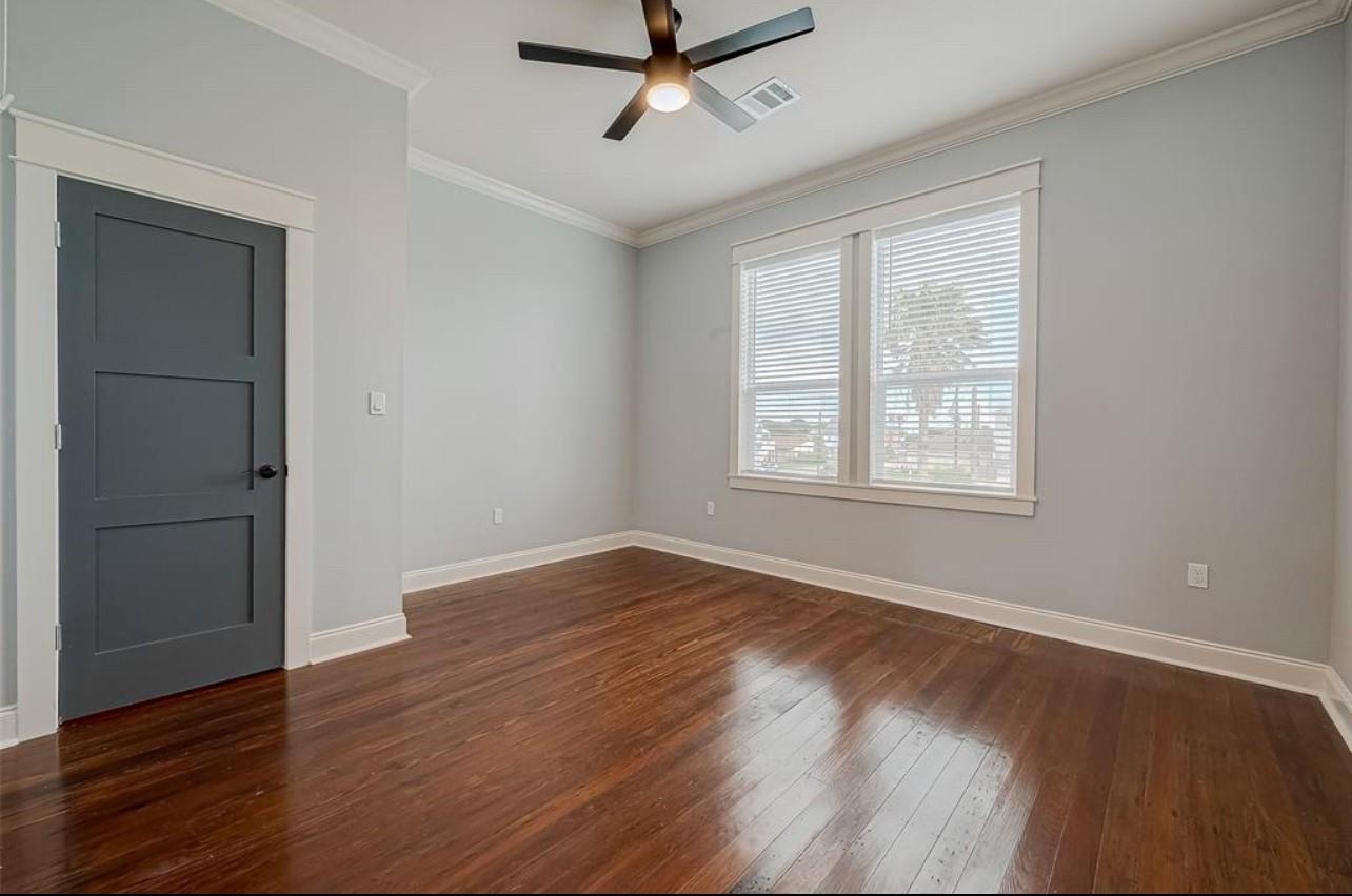 1110 Avenue K # 2