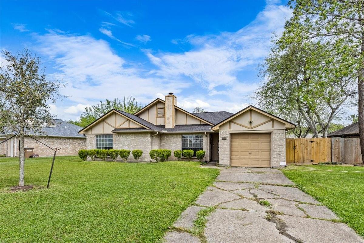 5213 Winding Brook Drive