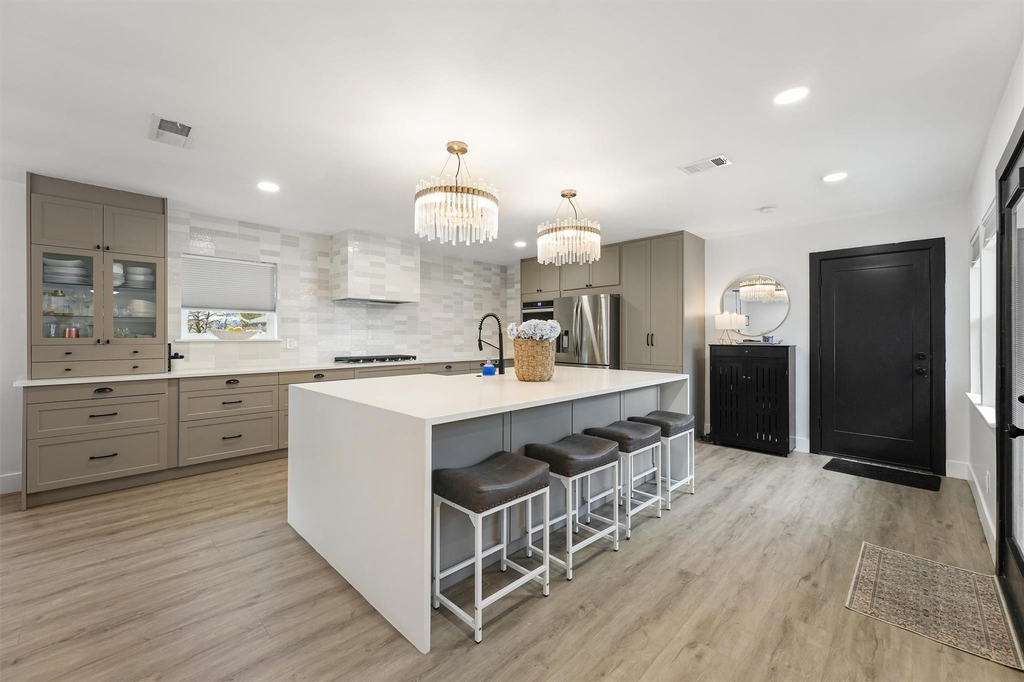 2502 Gerol Circle