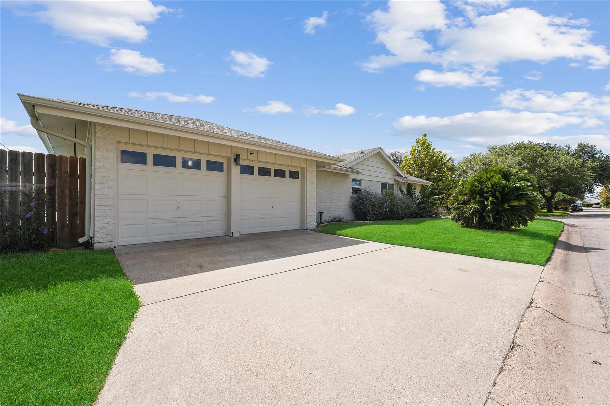 2502 Gerol Circle