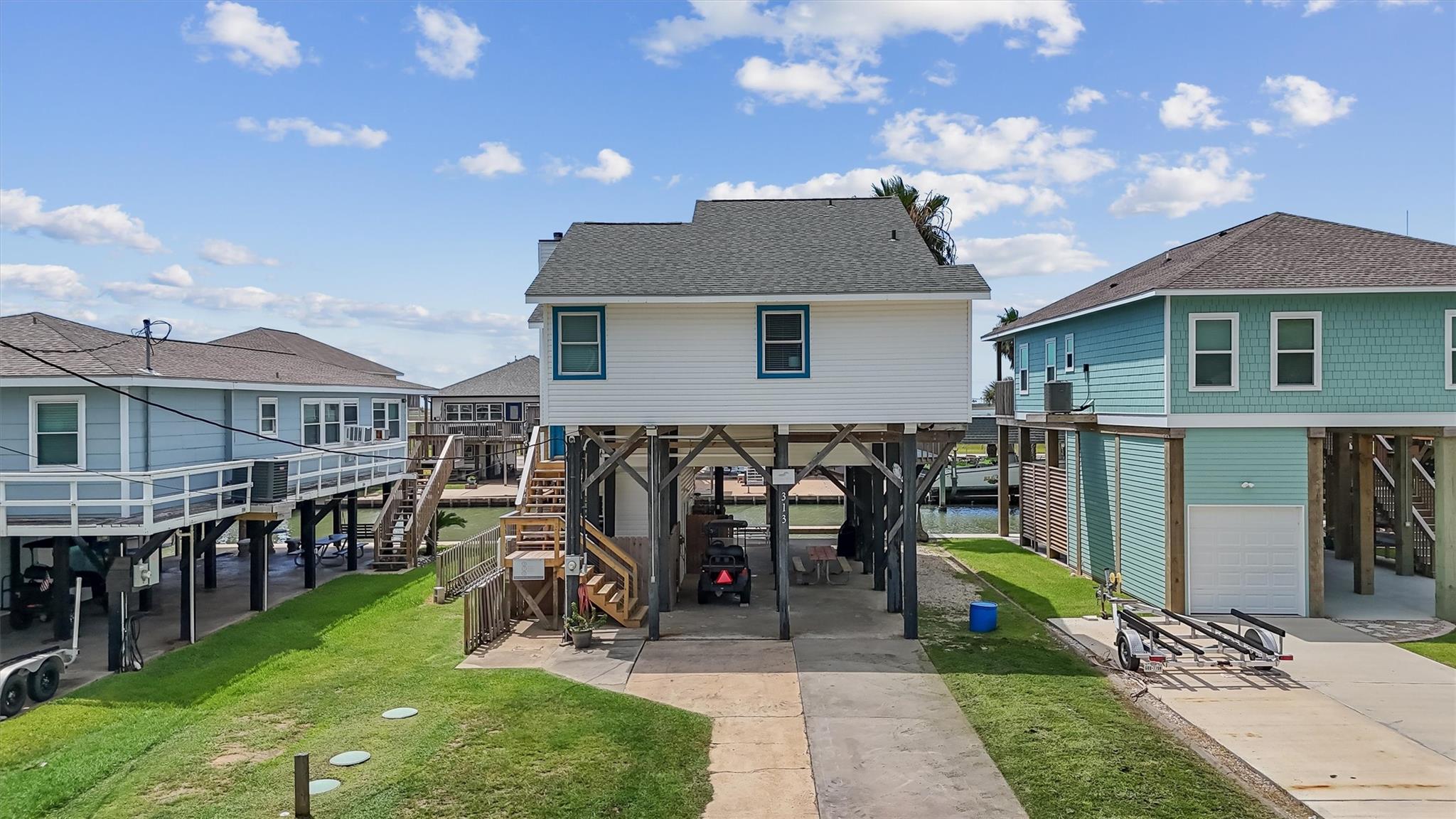 313 Schooner Drive