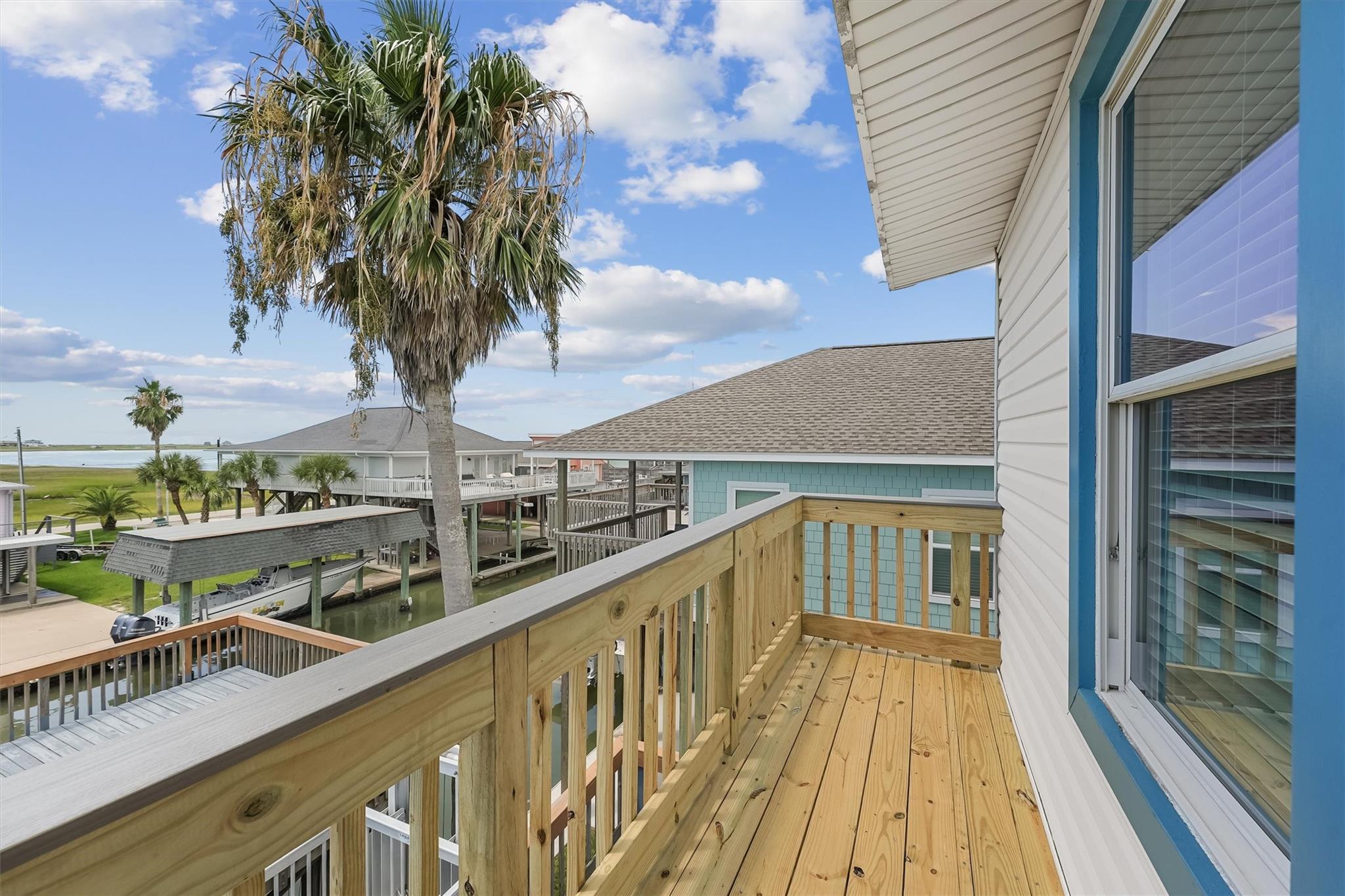 313 Schooner Drive