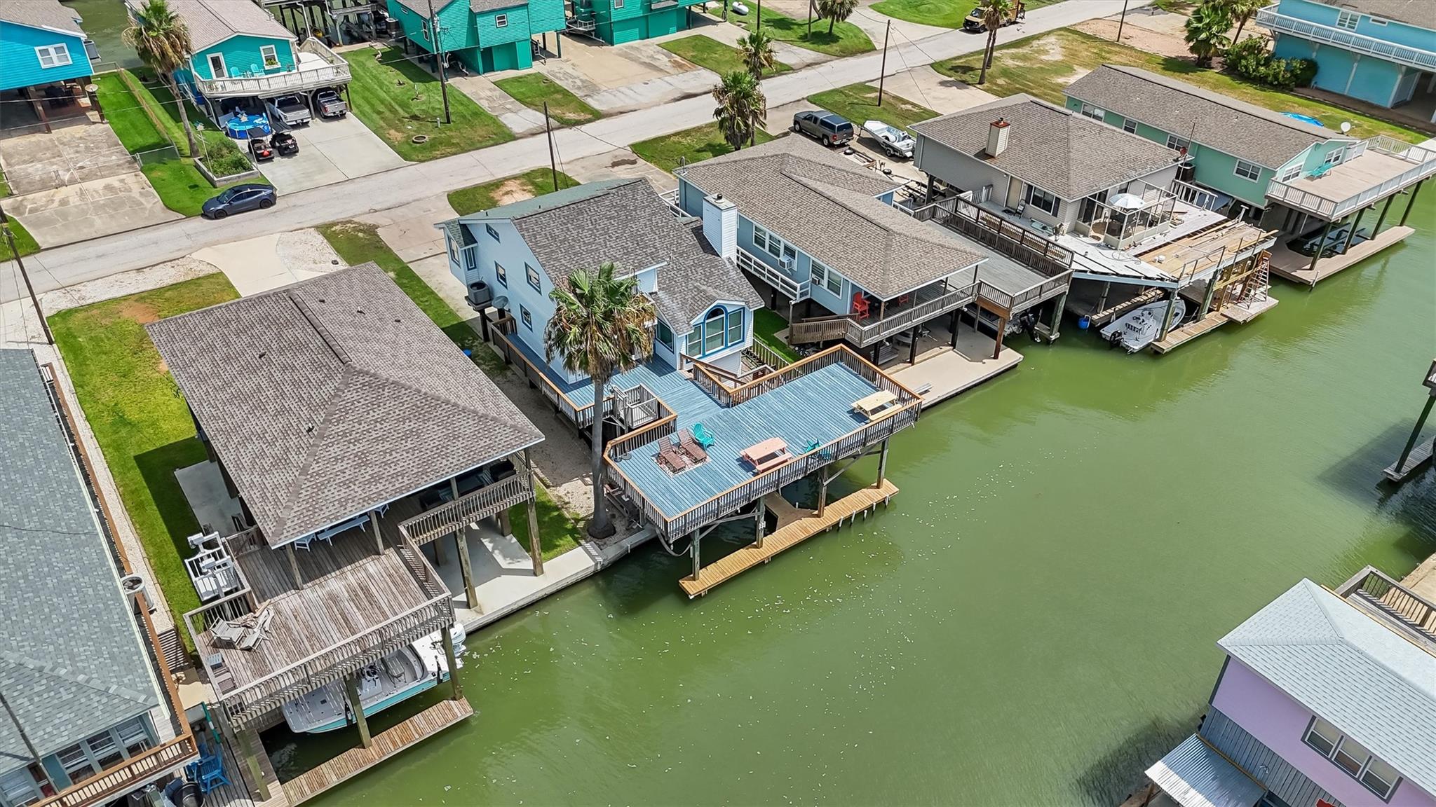 313 Schooner Drive