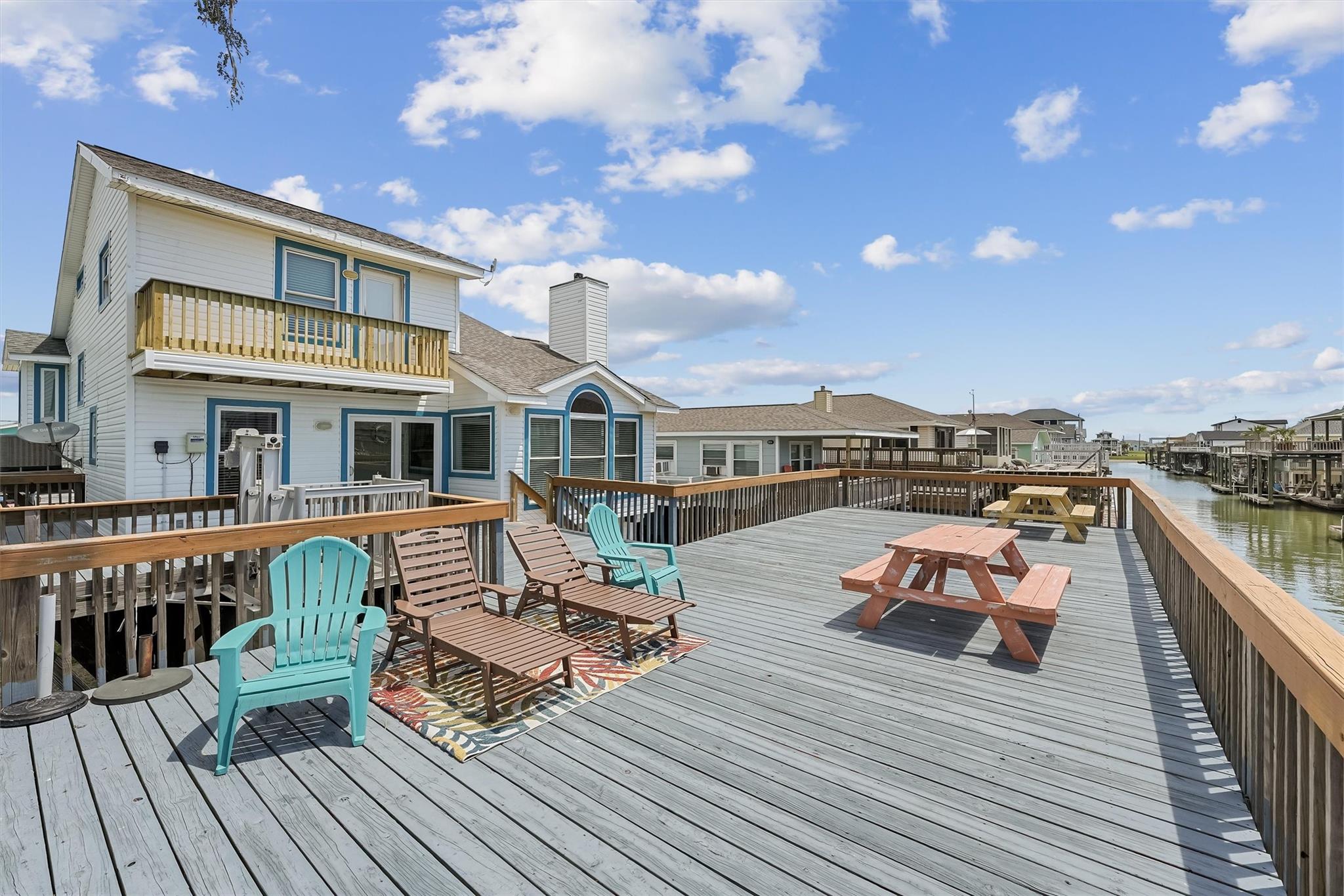 313 Schooner Drive