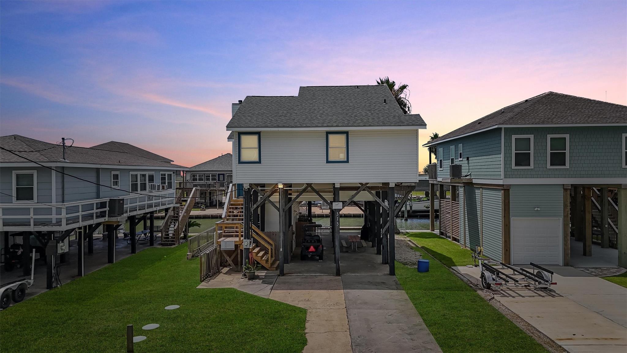 313 Schooner Drive