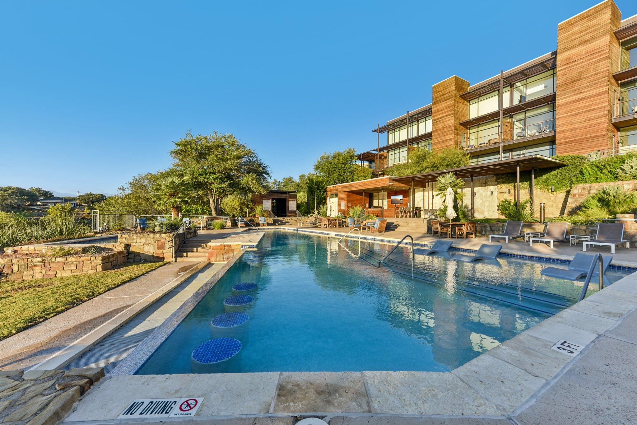 1101 Ivean Pearson RD # E203, Lago Vista Unit: E203