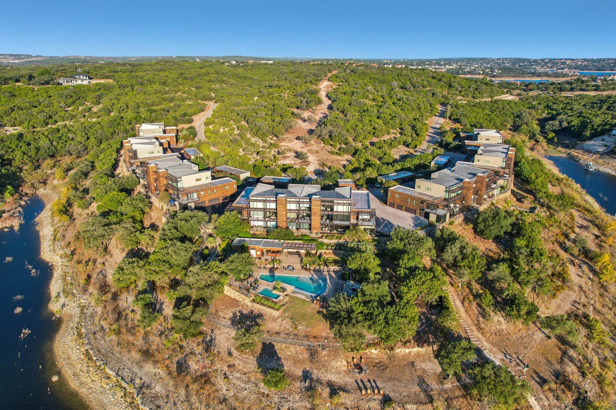 1101 Ivean Pearson RD # E203, Lago Vista Unit: E203