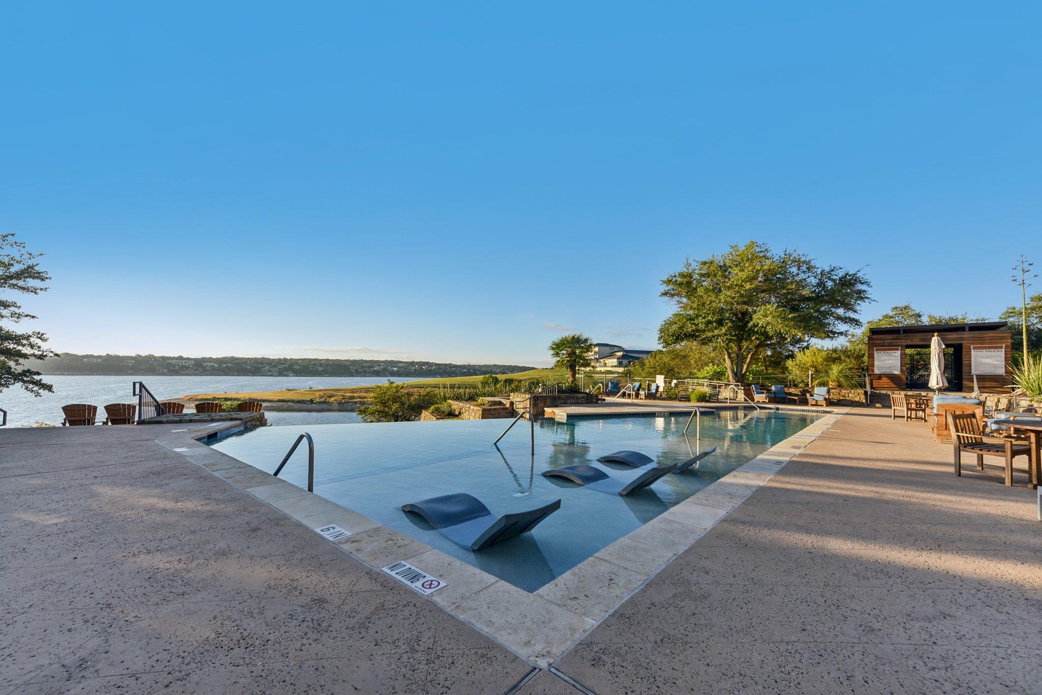 1101 Ivean Pearson RD # E203, Lago Vista Unit: E203