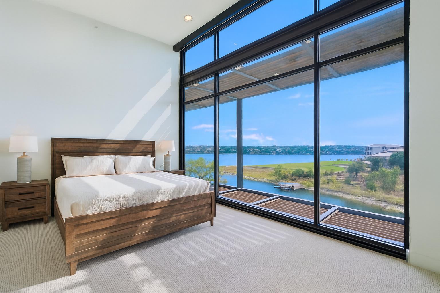 1101 Ivean Pearson RD # E203, Lago Vista Unit: E203