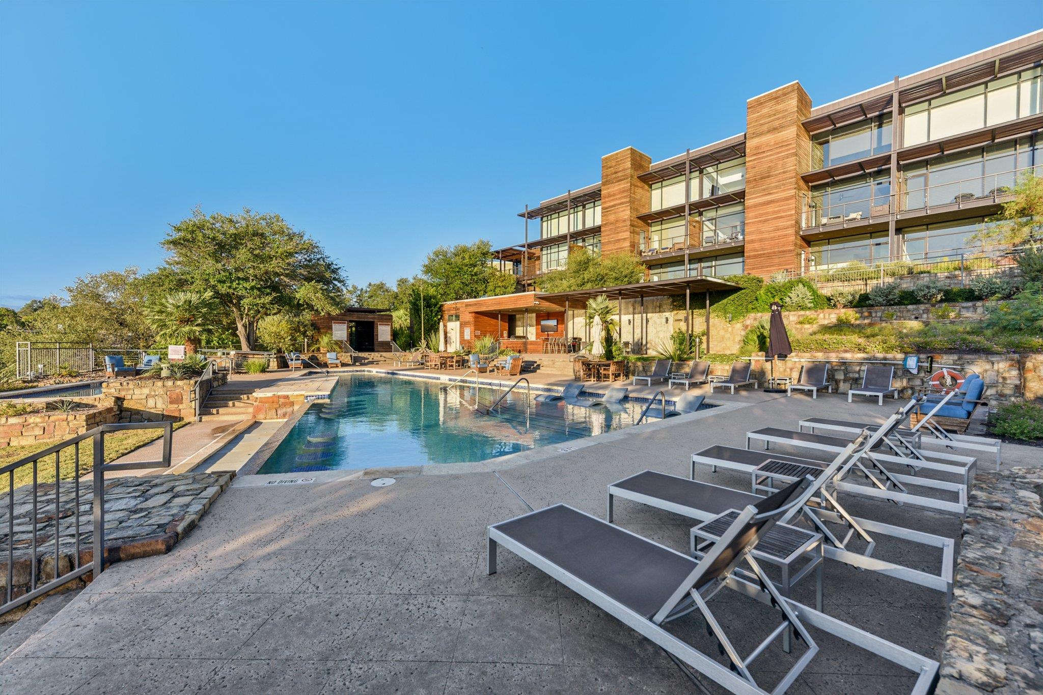 1101 Ivean Pearson RD # E203, Lago Vista Unit: E203