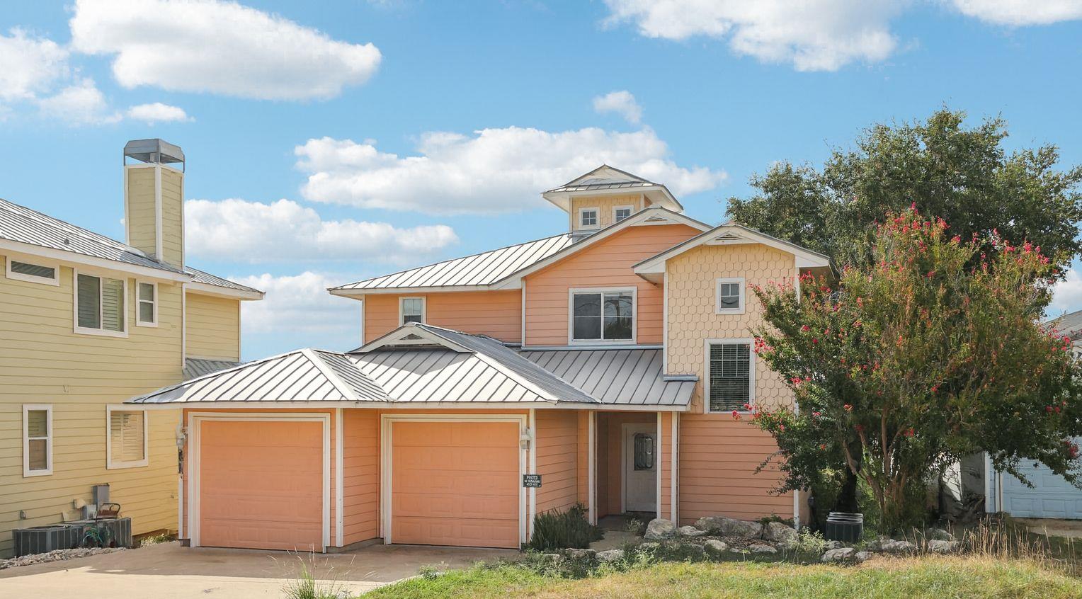 1477 Lavaca