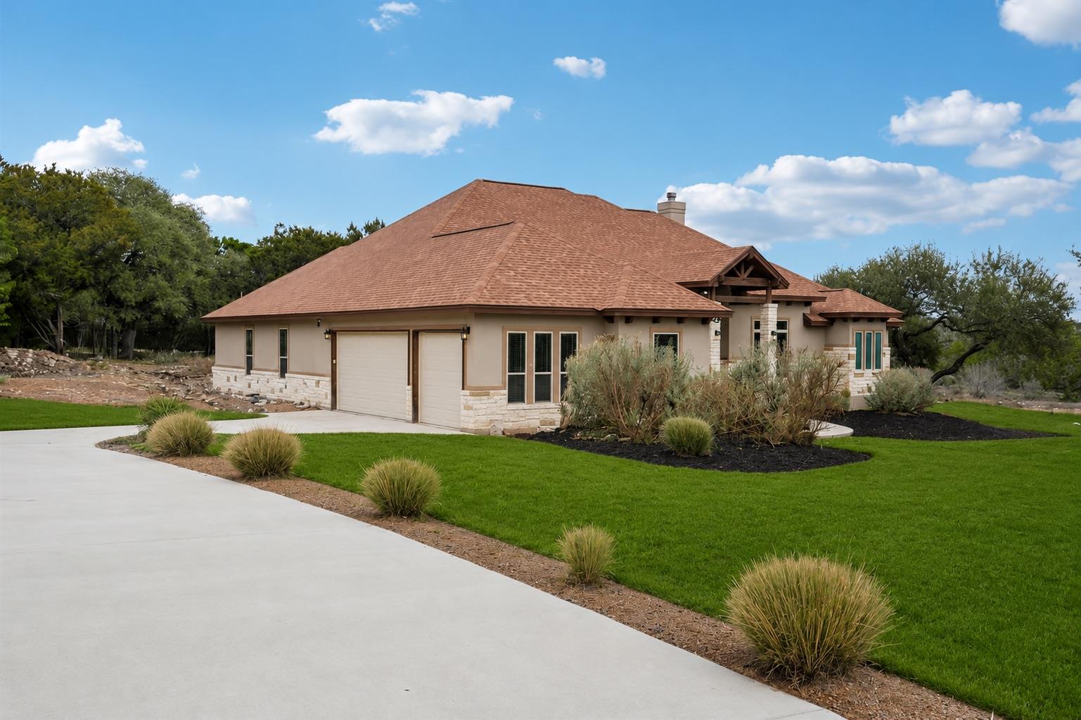 2225 Elm Cedar DR