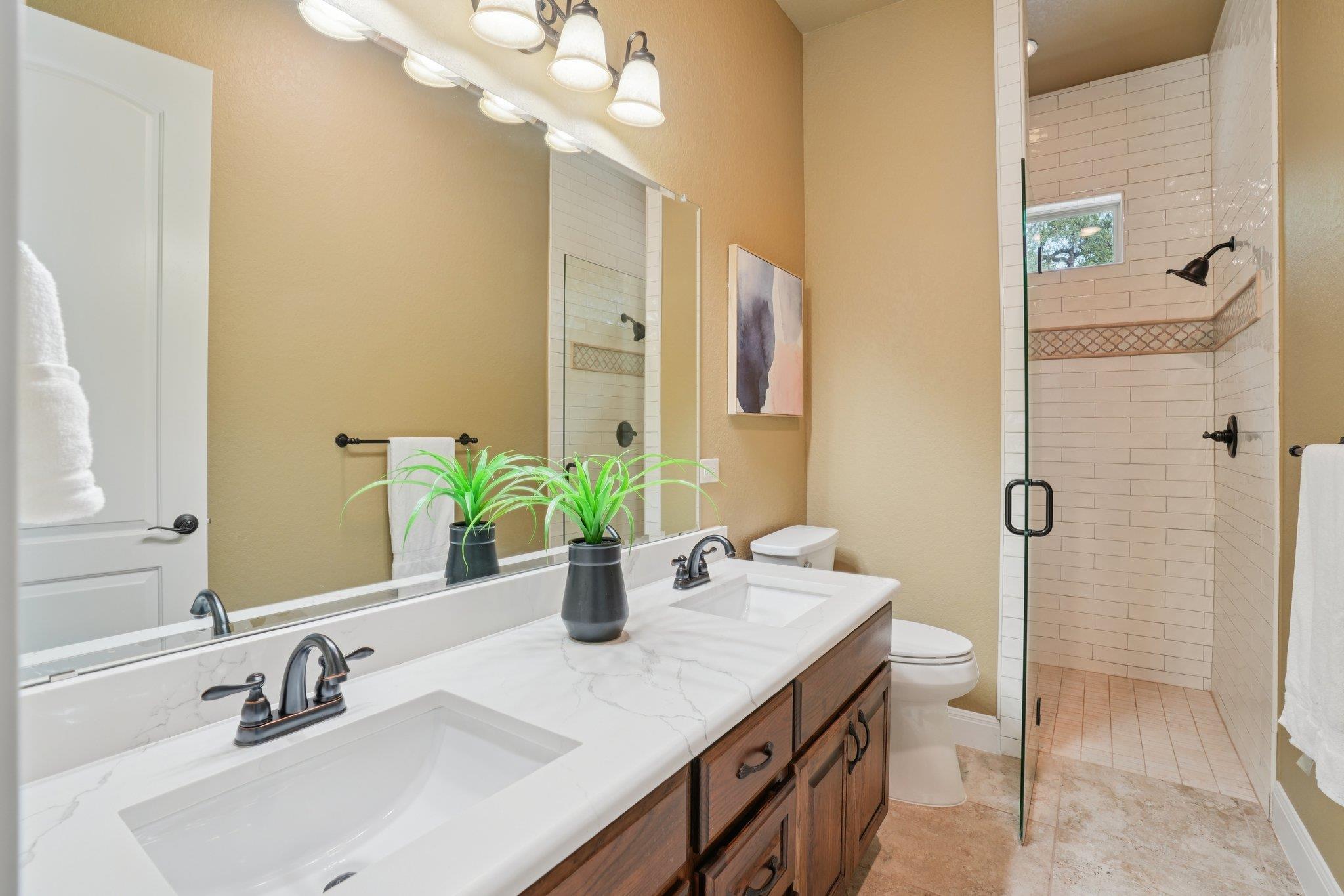2225 Elm Cedar DR