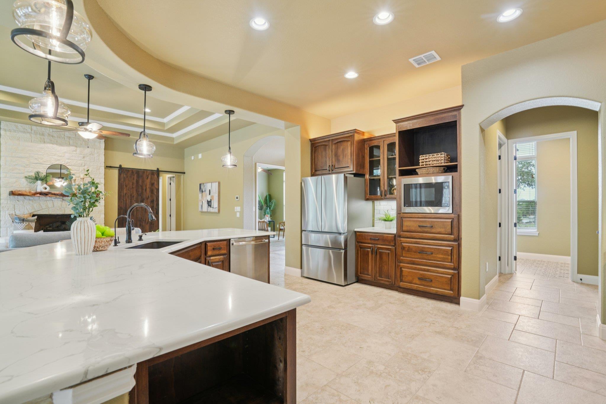 2225 Elm Cedar DR