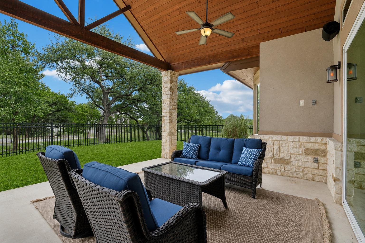 2225 Elm Cedar DR