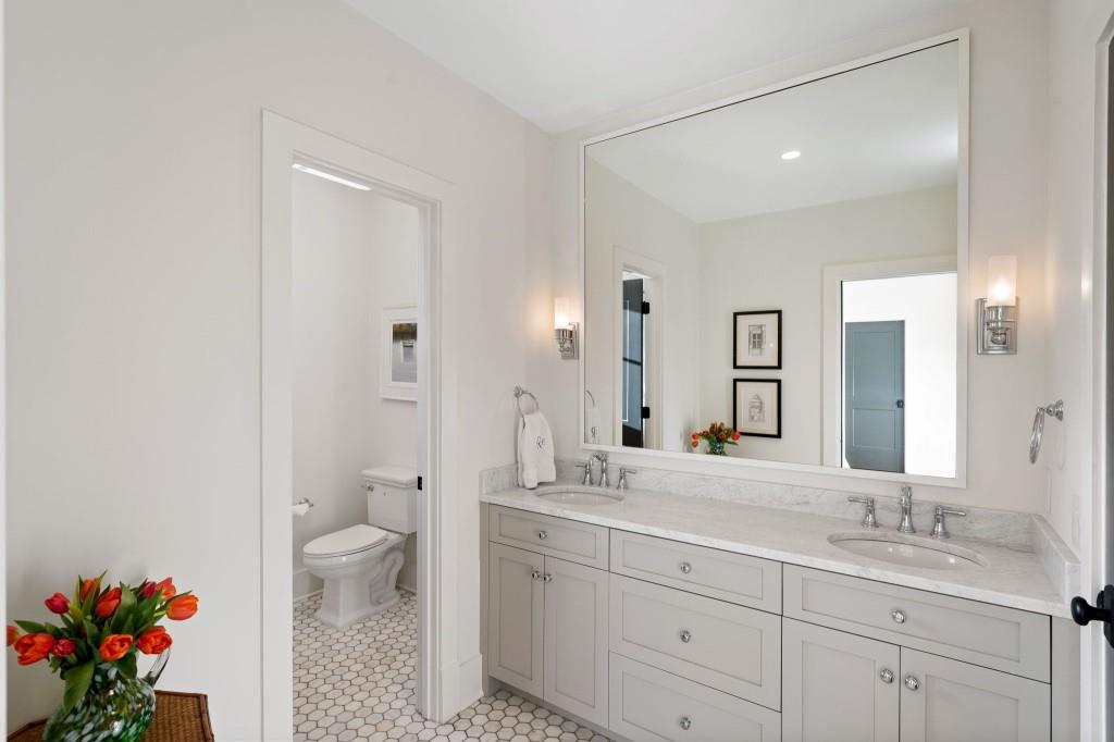 1041 Sword Hilt Road