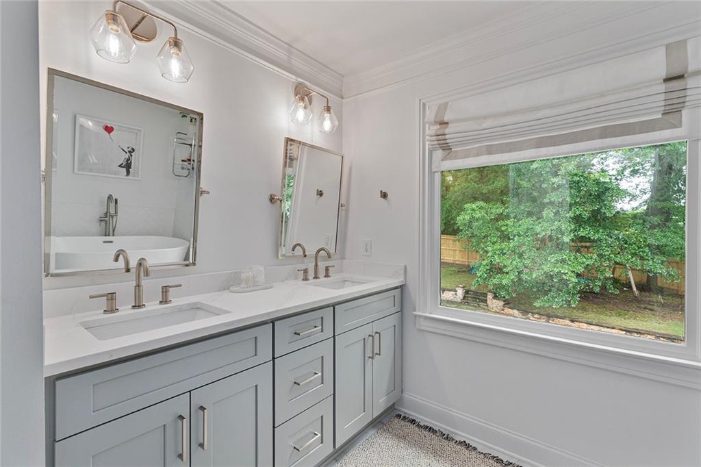 1609 Duncan Drive NW