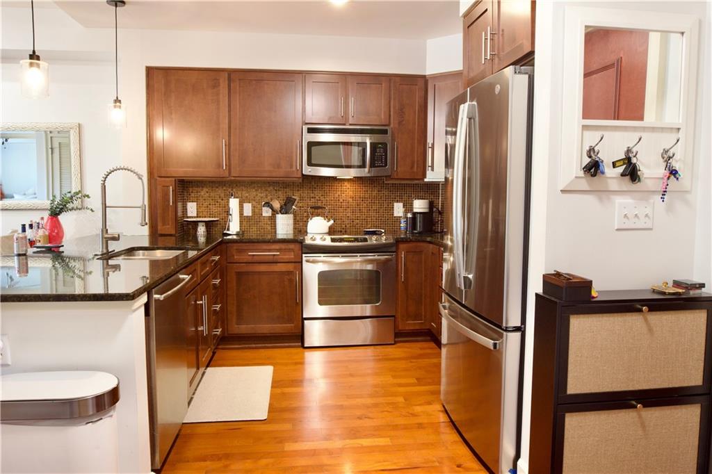 200 River Vista Drive Unit 611