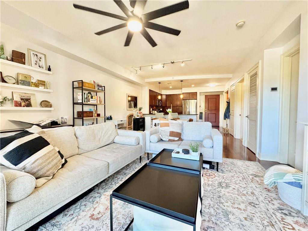 200 River Vista Drive Unit 611