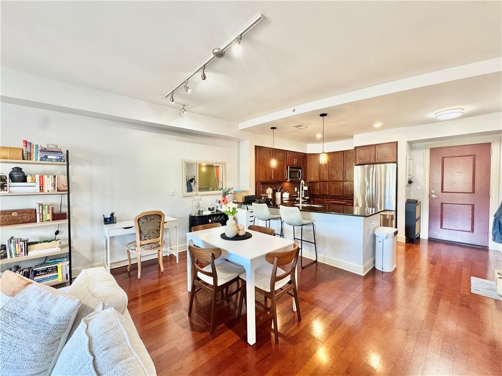 200 River Vista Drive Unit 611