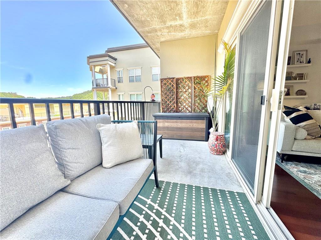 200 River Vista Drive Unit 611