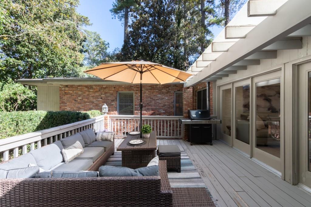 3144 E Wood Valley Road NW