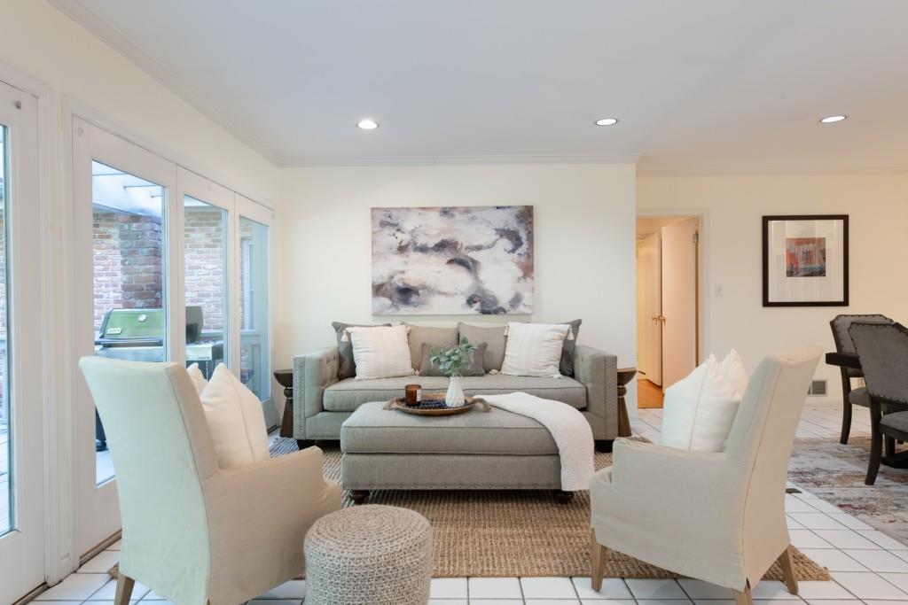 3144 E Wood Valley Road NW