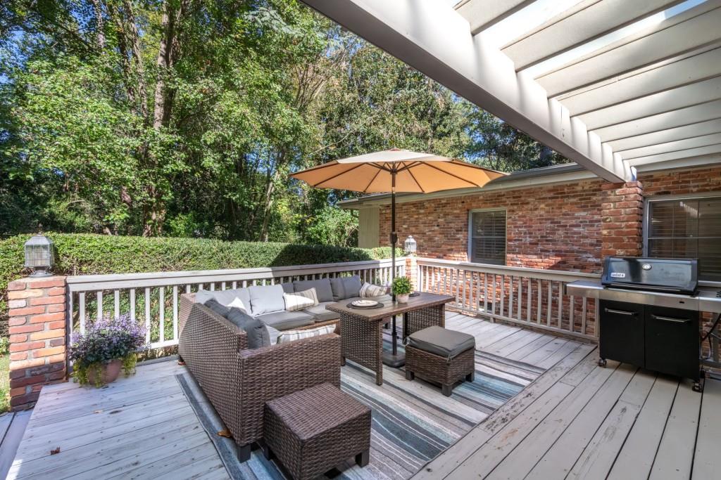 3144 E Wood Valley Road NW