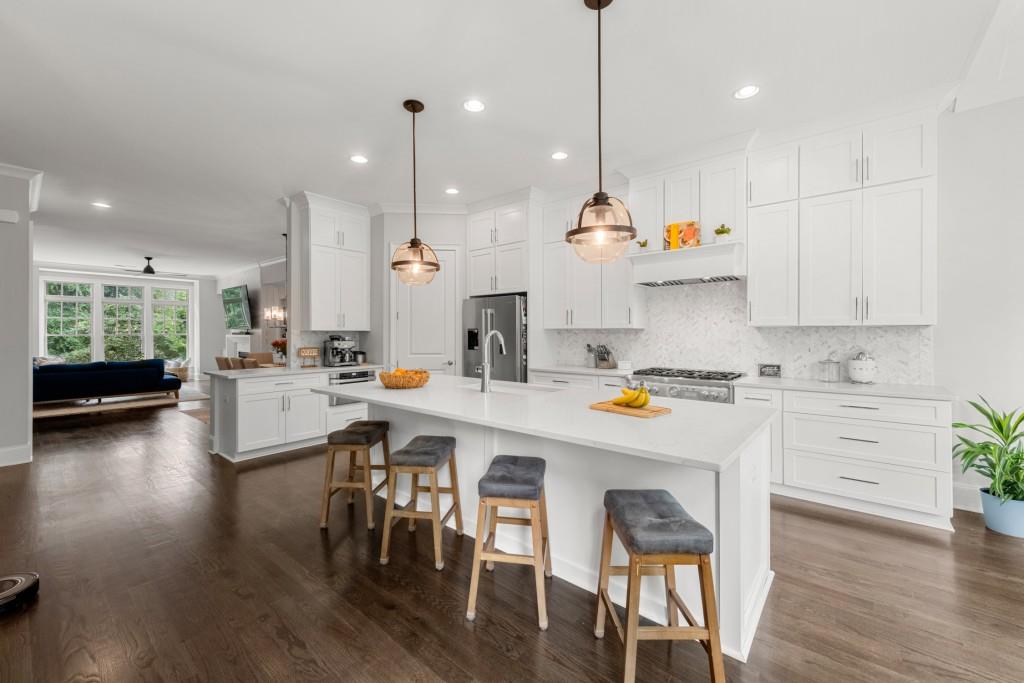 2045 Bellrick Road NW