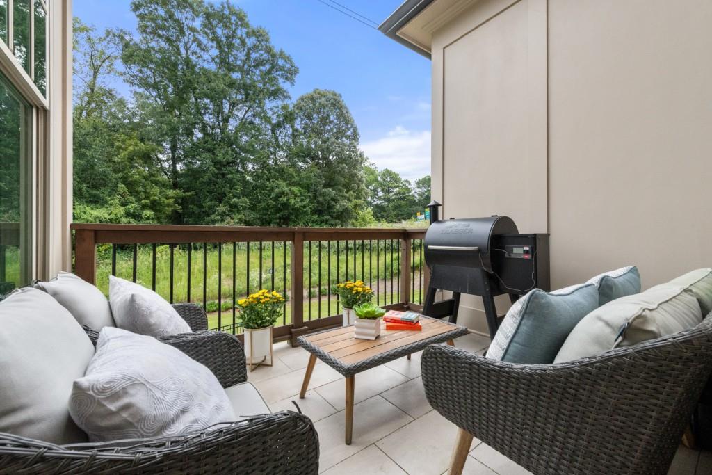 2045 Bellrick Road NW