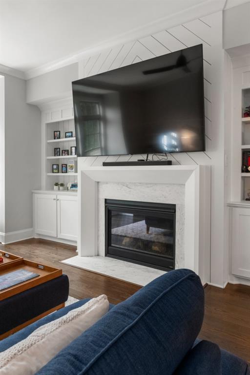 2045 Bellrick Road NW