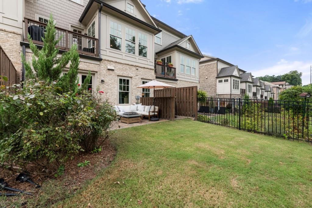 2045 Bellrick Road NW